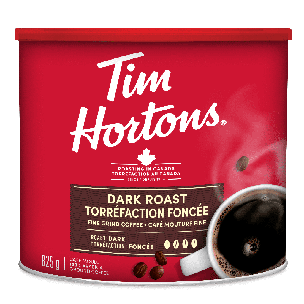 Boîte de 825 g de café moulu de torréfaction foncée de Tim Hortons, fait de grains 100 % arabica, offrant un goût corsé délicieusement velouté.